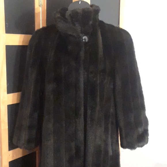 GALLERY FULL LENGTH FAUX FUR COAT - Picture 3 of 16